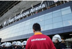 لهذه الأسباب أجلت تركيا "ديربي"كرة القدم غلطة سراي و فناربخشه