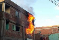 ميليشيات السيسي تداهم قرية البصارطة وتحرق منازل عدد من المعتقلين ونجاة الأطفال من الموت.. صور