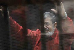 بدء محاكمة الرئيس مرسي في هزلية «التخابر»