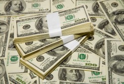 الدولار يسجل 9.45 جنيه.. واليورو مستقر عن 10.08