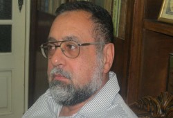 حكم بالسجن 5 سنوات يمنع إخلاء سبيل مجدي حسين