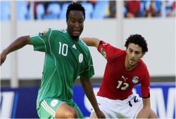 تعرف على أسماء 4 لاعبيين نيجيريين يخشاهم "مدرب منتخب مصر"