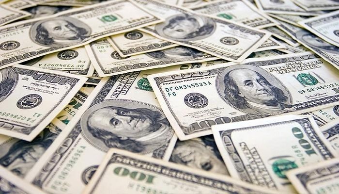 فشل السيسي.. الدولار يصل إلى أعلى سعر له في التاريخ بالسوق السوداء