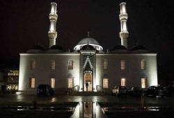 أردوغان يفتتح أول مجمع إسلامي تركي في أمريكا مطلع أبريل