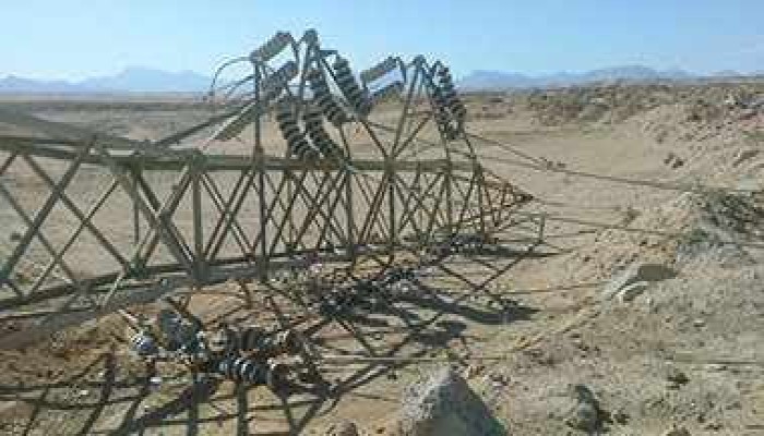 سقوط برجى كهرباء بسبب الرياح الشديدة والعواصف الترابية فى الوادى الجديد
