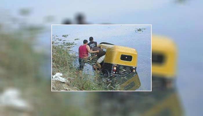 غرق طفل يقود توك توك في ترعة بمدينة القرين
