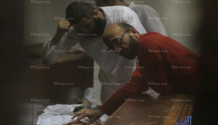 إعلامي وأستاذ جامعي ينضمان إلى إضراب معتقلي "العقرب"