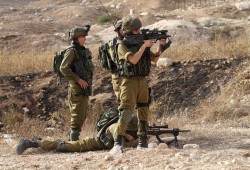 الاحتلال يطلق النيران على المزارعين الفلسطينيين بغزة