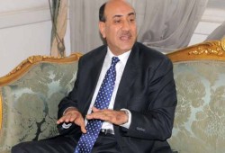 أمن الدولة تمنع هشام جنينة من السفر