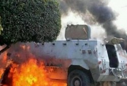 مقتل وإصابة 11 جنديا من بينهم خبير مفرقعات في عمليات تفجير بسيناء