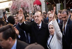 أردوغان يصل إلى واشنطن وسط استقبال شعبي حاشد