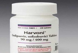 "الحق في الدواء": تلاعب شركة محلية في إنتاج عقار معالج لفيروس سي