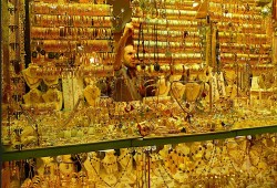 سجل 326 جنيها .. الذهب يواصل الارتفاع