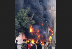 شاهد .. فيديو صادم للحظة اشتعال النيران في ناقلة بترول الإسكندرية