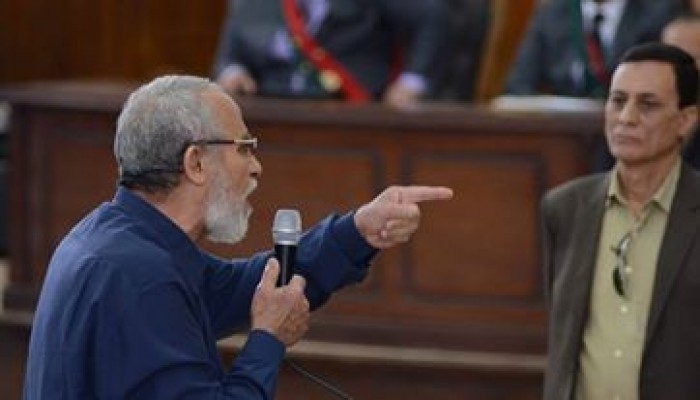 دفاع فضيلة المرشد  يذكر القاضي بالمثول أمام الله