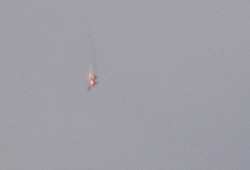 إسقاط طائرة حربية للنظام السوري بريف حلب وأسر الطيار