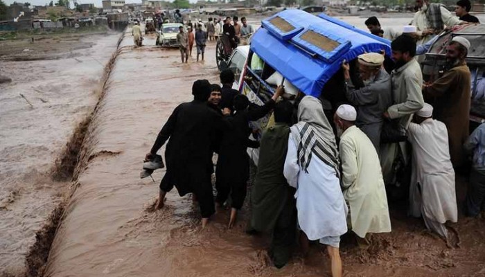ارتفاع وفيات الأمطار الغزيرة في باكستان إلى 212 شخصا