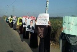 دمياط : سلسلة بشرية لحرائر كفر سعد لرفض الانقلاب