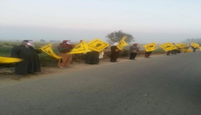 البحيرة : بهتافات "بعنا خلاص عفش البيت" ثوار الدلنجات يُلهبون حماس السائقين