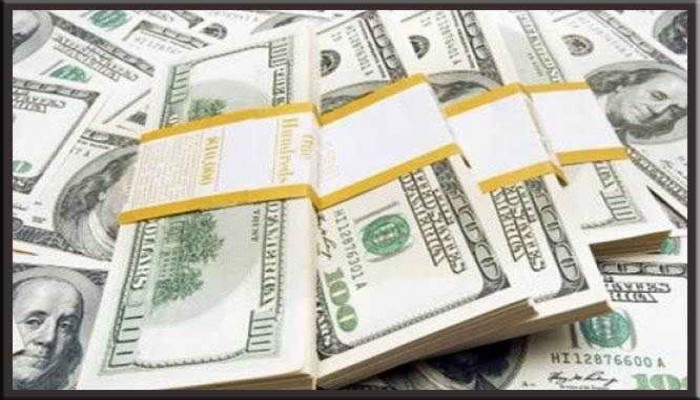 الدولار يطيح بالجنيه في السوق السوداء ويسجل 10.20