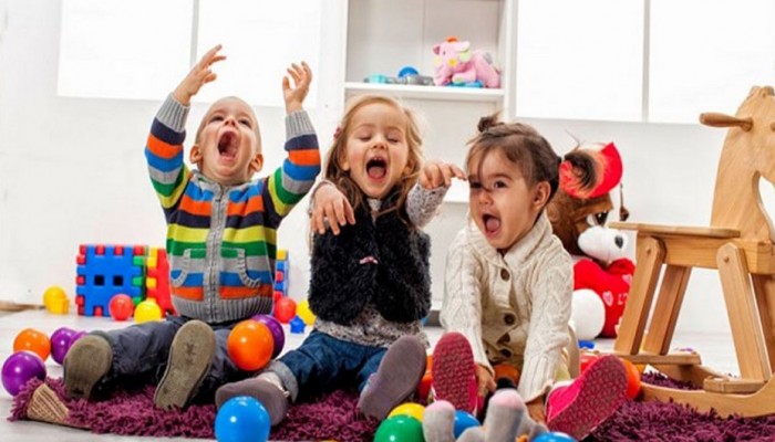 مرحلة الحضانة مهمة في تحفيز ذهن الطفل