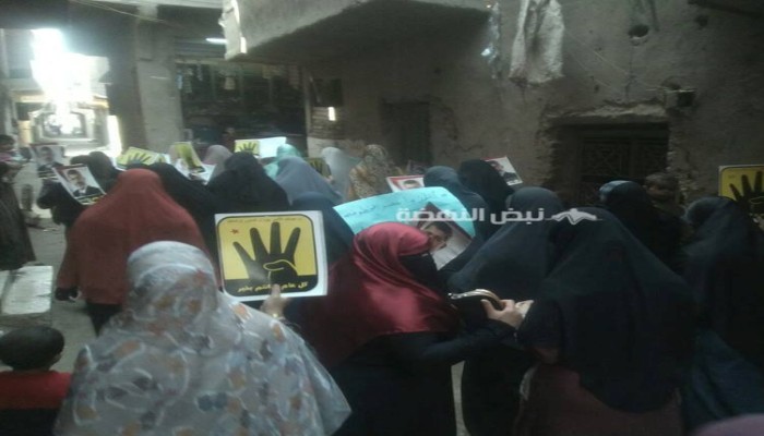 ثوار بنى مجدول يُنددون بقصف العسكر لبيوت أهالى سيناء