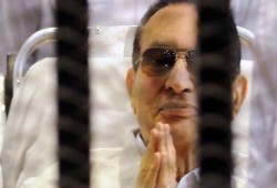 النقض تؤجل إعادة محاكمة مبارك بقضية قتل المتظاهرين