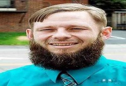 لأول مرة.. مرشح لرئاسة أمريكا يختار مسلما نائبا له حال فوزه