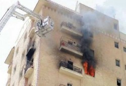 فى عهد الانقلاب :  مواطن  يشعل النار في شقته بعد فشلة فى العثور على عمل