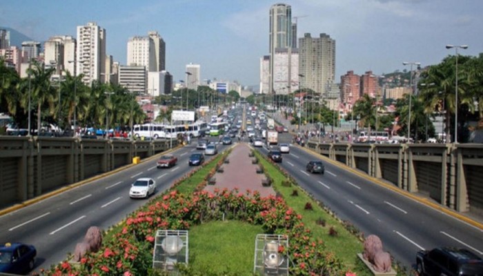 دولة تمنح مواطنيها 3 أيام إجازة أسبوعية