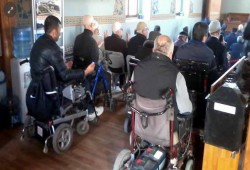 ولاية تركية تطلق خدمة توصيل المعوقين إلى صلاة الجمعة