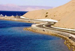 إغلاق ميناء نويبع لسوء الأحوال الجوية وارتفاع الأمواج