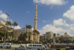 الكهرباء تقطع التيار عن مساجد شرق الإسكندرية وتوقف الشعائر منذ الأمس