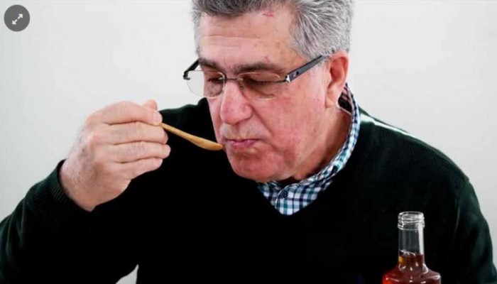 "خل العسل" ينظف الجسم ويفيد الدماغ