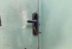 الأمن الأردني يغلق مقر جماعة الإخوان المسلمين بعمان بعد اقتحامه