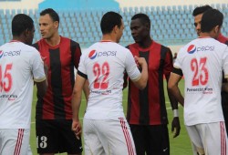 الزمالك يتعادل مع الداخلية.. ويمنح فرصة للأهلي للابتعاد أكثر
