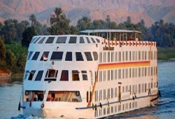تراجع الفنادق العائمة بين الأقصر وأسوان من 280 إلى 42