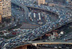 توقف حركة المرور أعلى كوبرى أكتوبر