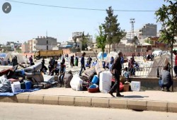 أطباء بلا حدود: 100 ألف سوري عالقون بشمال سوريا عقب تجدد الاشتباكات