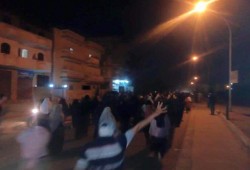 فعالية ليلية بمدينة العاشر للمطالبة بالإفراج عن المعتقلين