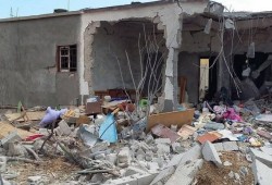 قصف جوي للجيش يقتل عائلة بأكملها ويحولها لأشلاء جنوب الشيخ زويد