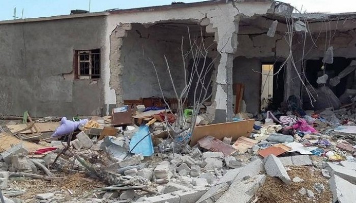 قصف جوي للجيش يقتل عائلة بأكملها ويحولها لأشلاء جنوب الشيخ زويد