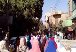 مسيرة لطلاب جامعة بنى سويف تنديدا ببيع العسكر لأراضى مصر