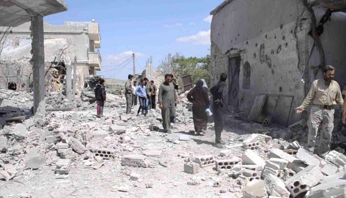 رغم الهدنة .. مقتل 62 سوريا بينهم 24 من الأطفال في غارات جوية على مناطق متفرقة