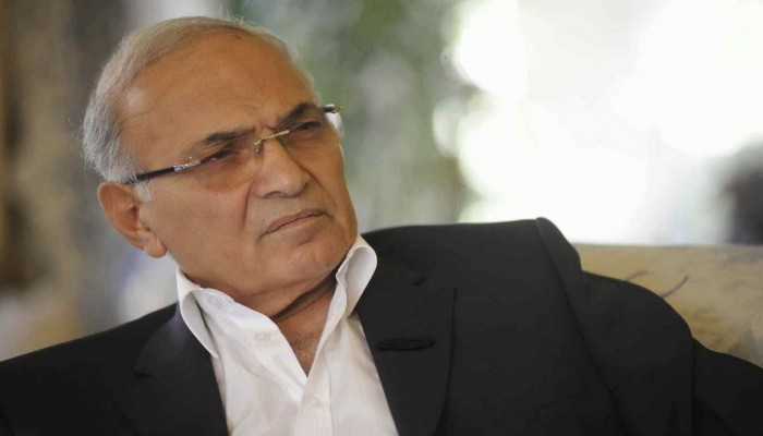 شفيق يتراجع عن هجومه على السيسي بعد أوامر الكفيل الإماراتي