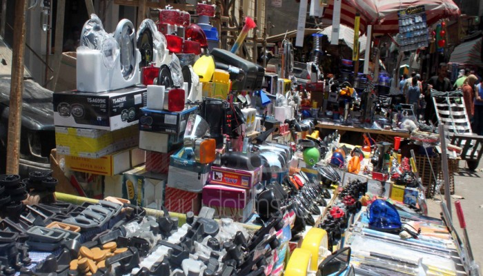 ما يقرب من 5 ملايين تاجر ومستورد .. قهرهم الدولار في مصر