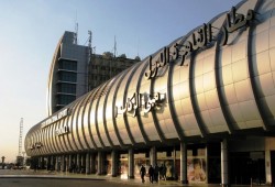 حقيبة تثير الذعر بمطار القاهرة