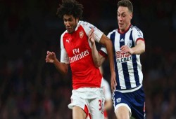 سكاي: النني.. النقطة المضيئة الوحيدة في هبوط أرسنال