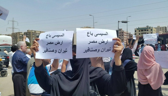 أحرار مدينة نصر والمعادي يستنكرون العبث بمقدرات البلاد