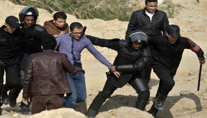 رعب السيسي .. حملة اعتقالات لنشطاء في الإسكندرية تسبق تظاهرات 25 أبريل